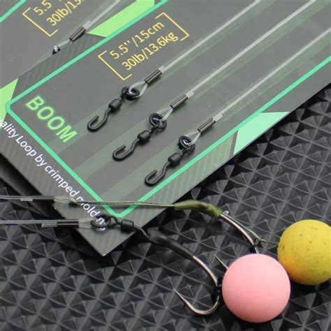 Attrezzatura da feeder fishing con pasturatore