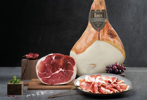 Particolare del prosciutto San Daniele DOP reso croccante