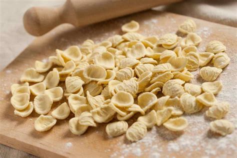 Immagine di orecchiette fresche fatte a mano