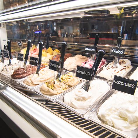 Una selezione di gelati artigianali dai gusti innovativi
