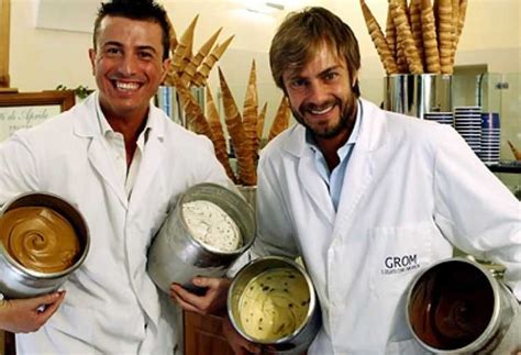 Guido Martinetti mentre prepara il gelato