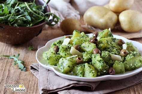 Patate arrosto con pesto di rucola, un contorno colorato e saporito