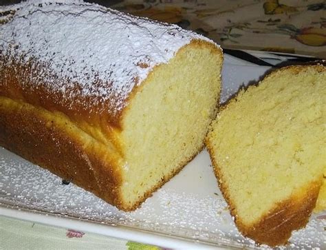 Ingredienti base per un plumcake soffice allo yogurt