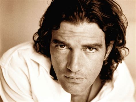 Immagine di Antonio Banderas nei panni dell'Uomo del Mulino nella campagna 