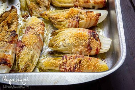 indivia belga ripiena al forno con speck