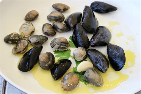 pulizia cozze e vongole