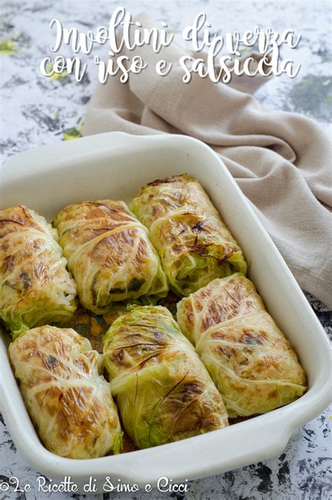 Composizione degli involtini di verza con riso e verdure prima della cottura.