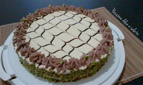 torta farcita con crema al pistacchio