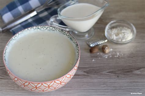 ingredienti per la besciamella disposti ordinatamente