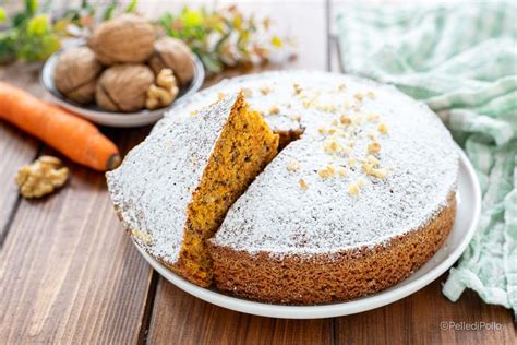 Infografica con i passaggi chiave della preparazione della torta di carote e avena