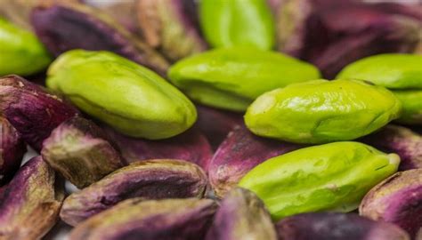 Pistacchi verdi di Bronte in primo piano