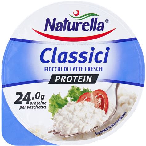 Immagine di fiocchi di latte vegani su pane tostato