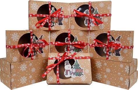 Esempi di scatole per dolci decorate con nastri e fiocchi.