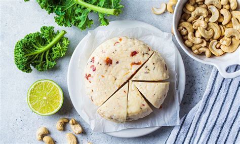 Ingredienti base per un formaggio vegano fatto in casa