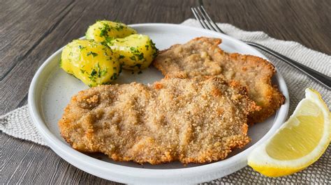 Illustrazione storica di una cotoletta impanata