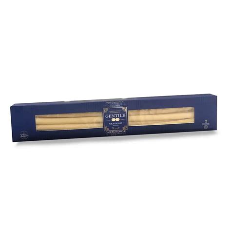 Candele lunghe spezzate, tipiche della pasta