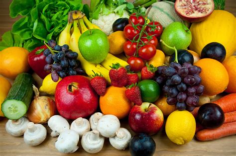 galleria di immagini con frutta e verdura colorate, pronte per essere estratte