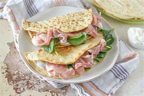 Ingredienti per la preparazione casalinga della piadina
