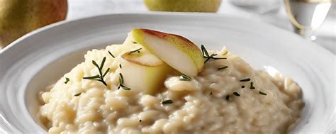 Benedetta Parodi che presenta il risotto pere e taleggio
