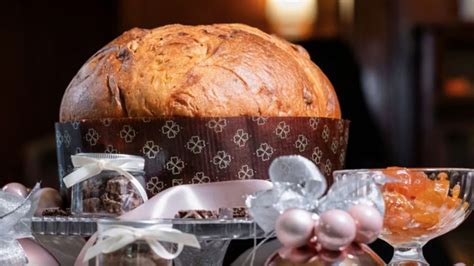 Dettaglio del PanCricrì con grilli caramellati visibili nel cioccolato