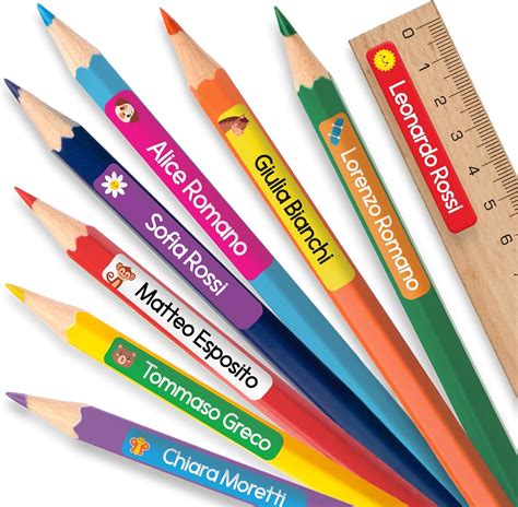Collezione di etichette colorate e personalizzate per materiale scolastico
