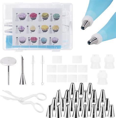 Set di beccucci in metallo di diverse forme e dimensioni