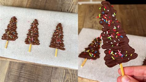 Alberelli di cioccolato di diversi colori, decorati con codette e palline