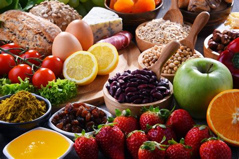 Infografica sui benefici del baccalà: proteine, omega-3, vitamine e minerali.